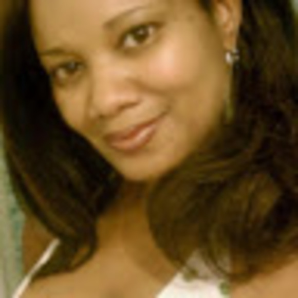 Meet your Posher, LaTonya - Picture 1 of 1